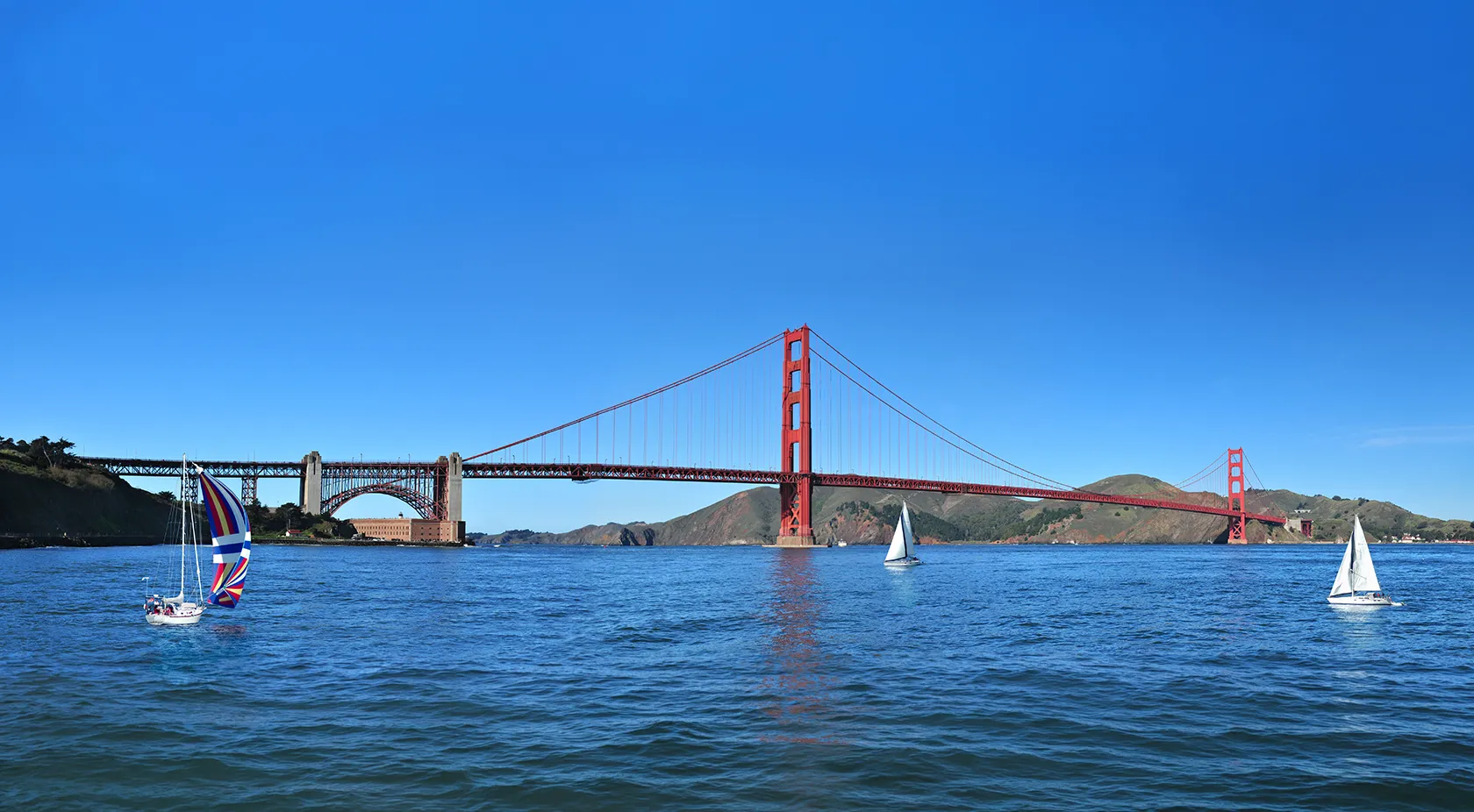 Sail boats in the SF Bay