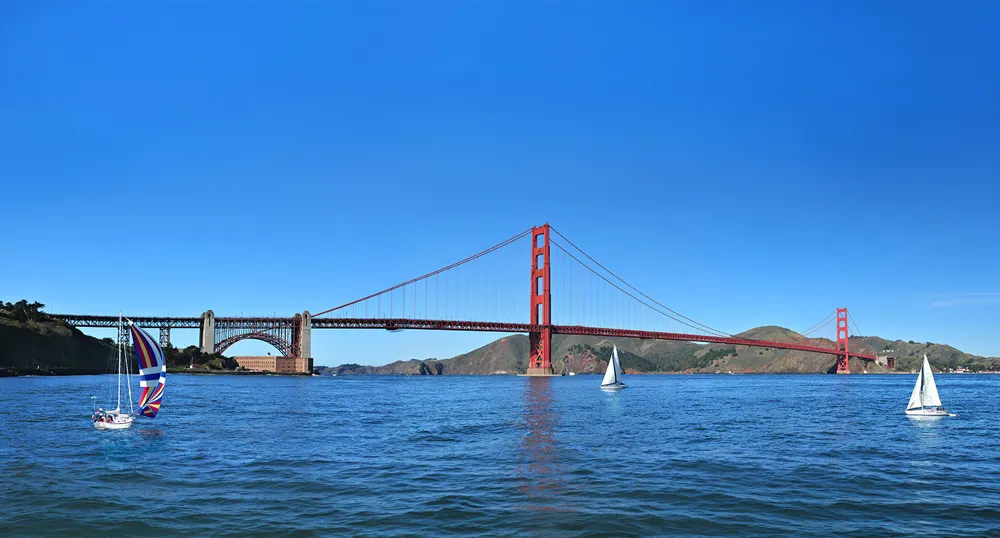 Sail boats in the SF Bay