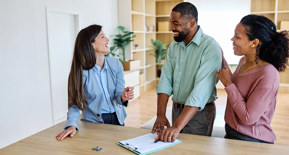 Couple with a realtor